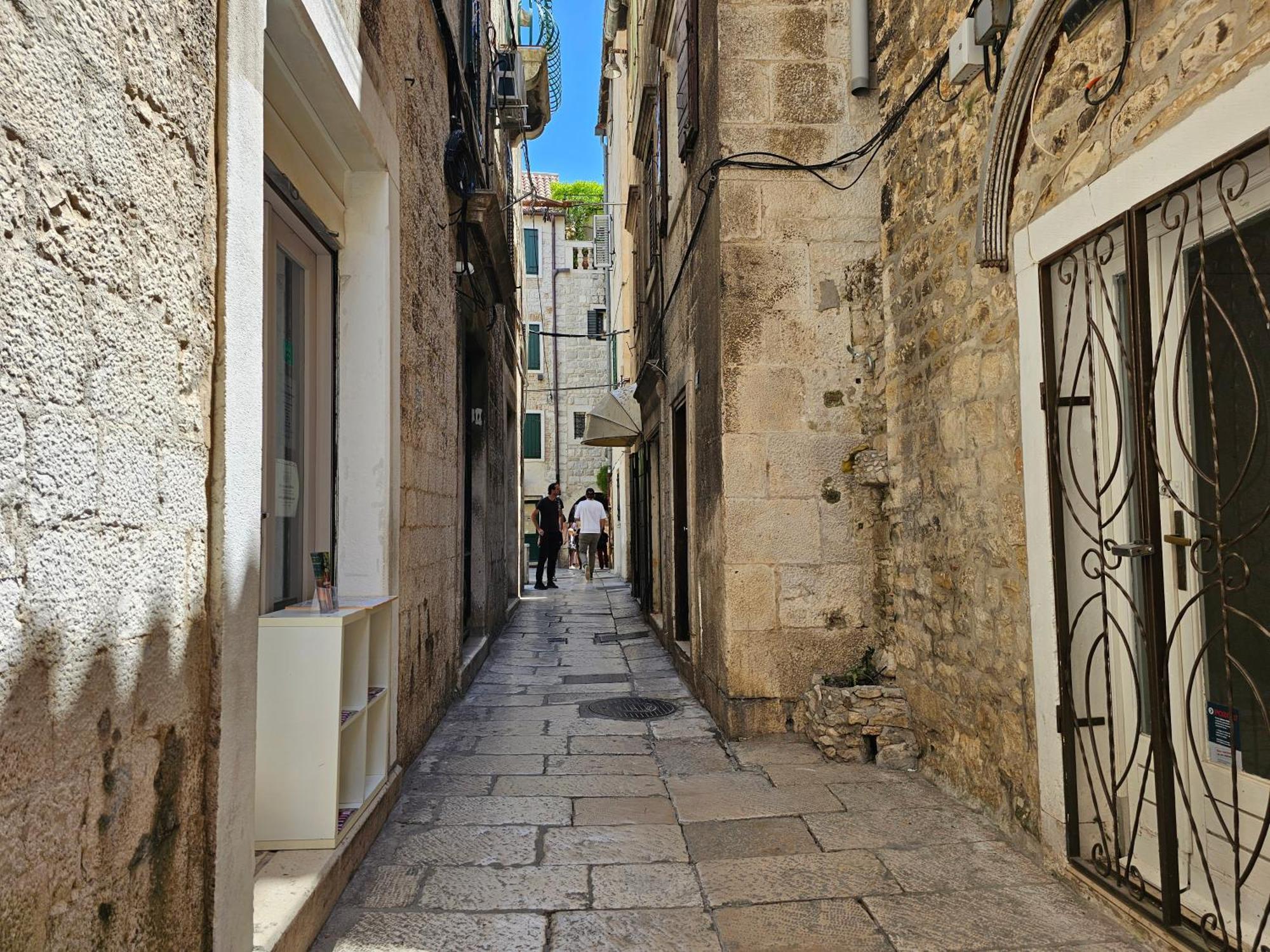 Center Room D16 In The Ancient Roman Palace Split Exterior foto
